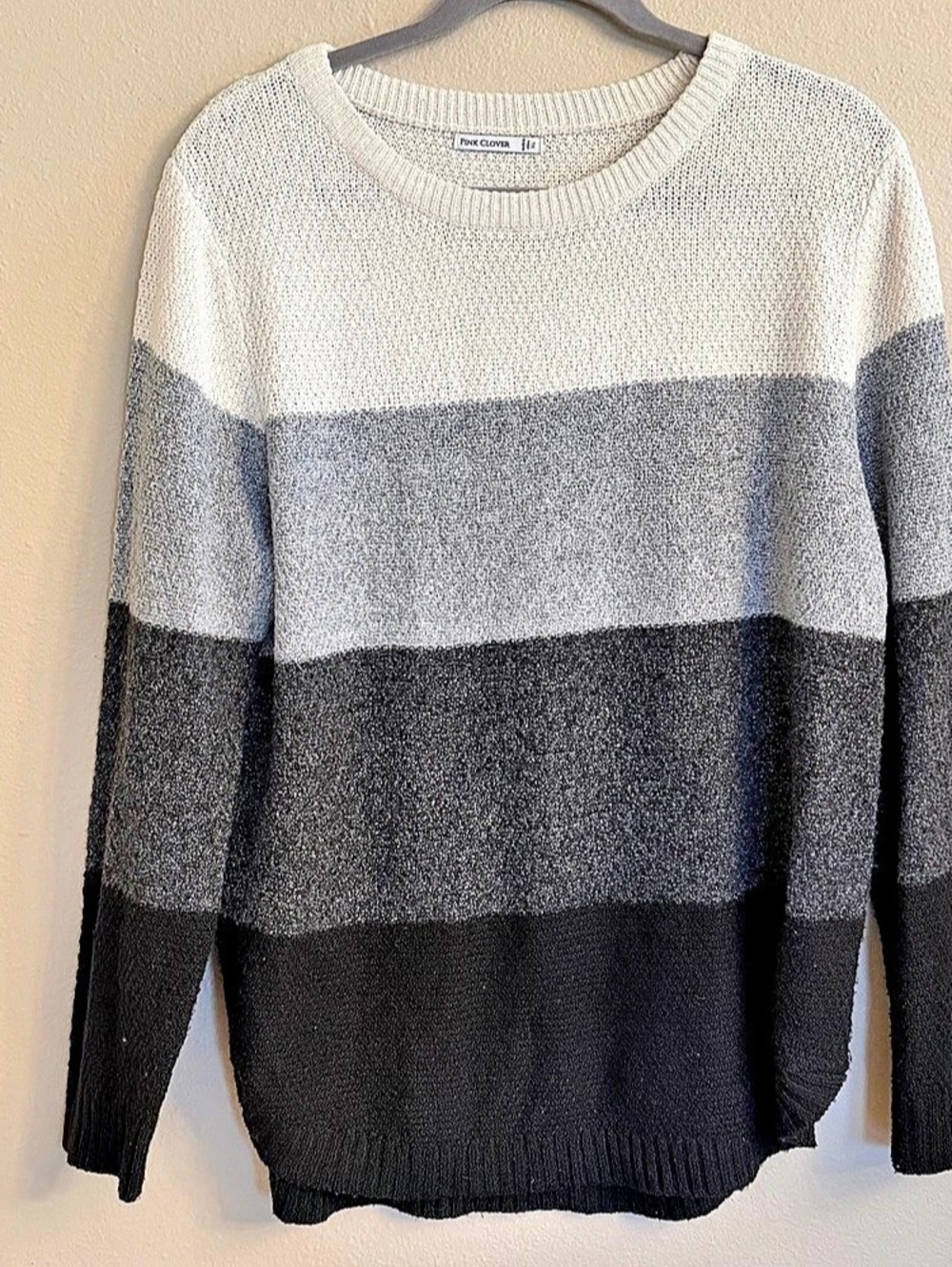 Pink Clover Color Block Sweater in Black & Gray XL Like New